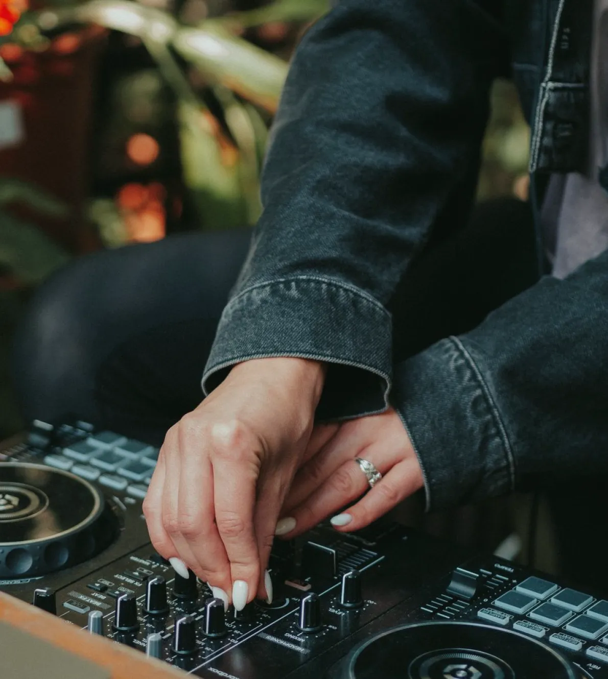 What Sound Engineering and Mixing Costs, and What Moves the Price